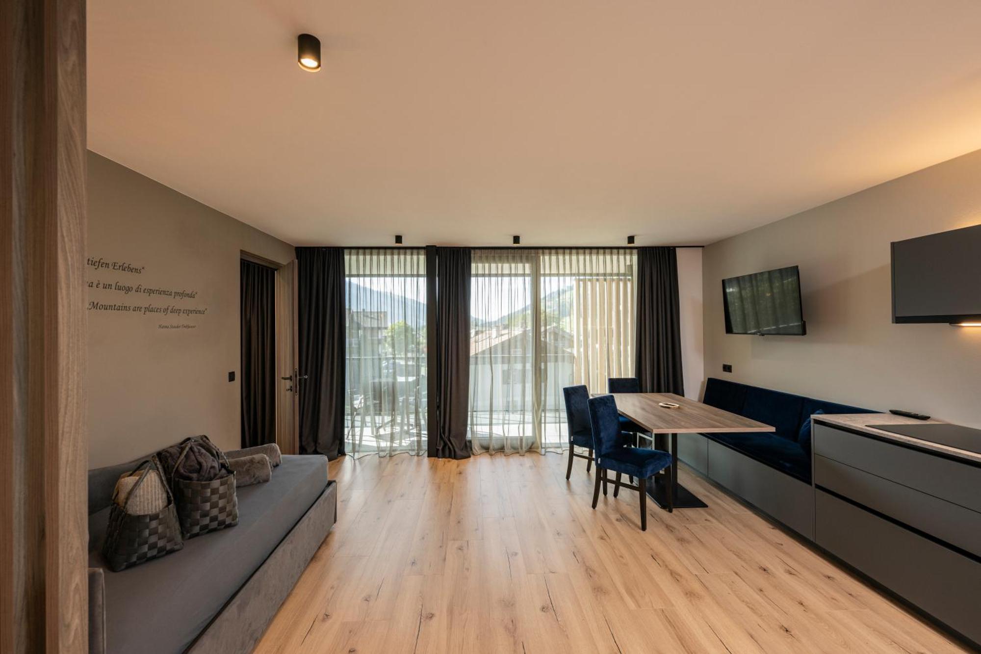 Montanaris Alpine - Active - Relax Hotel Niederdorf Buitenkant foto