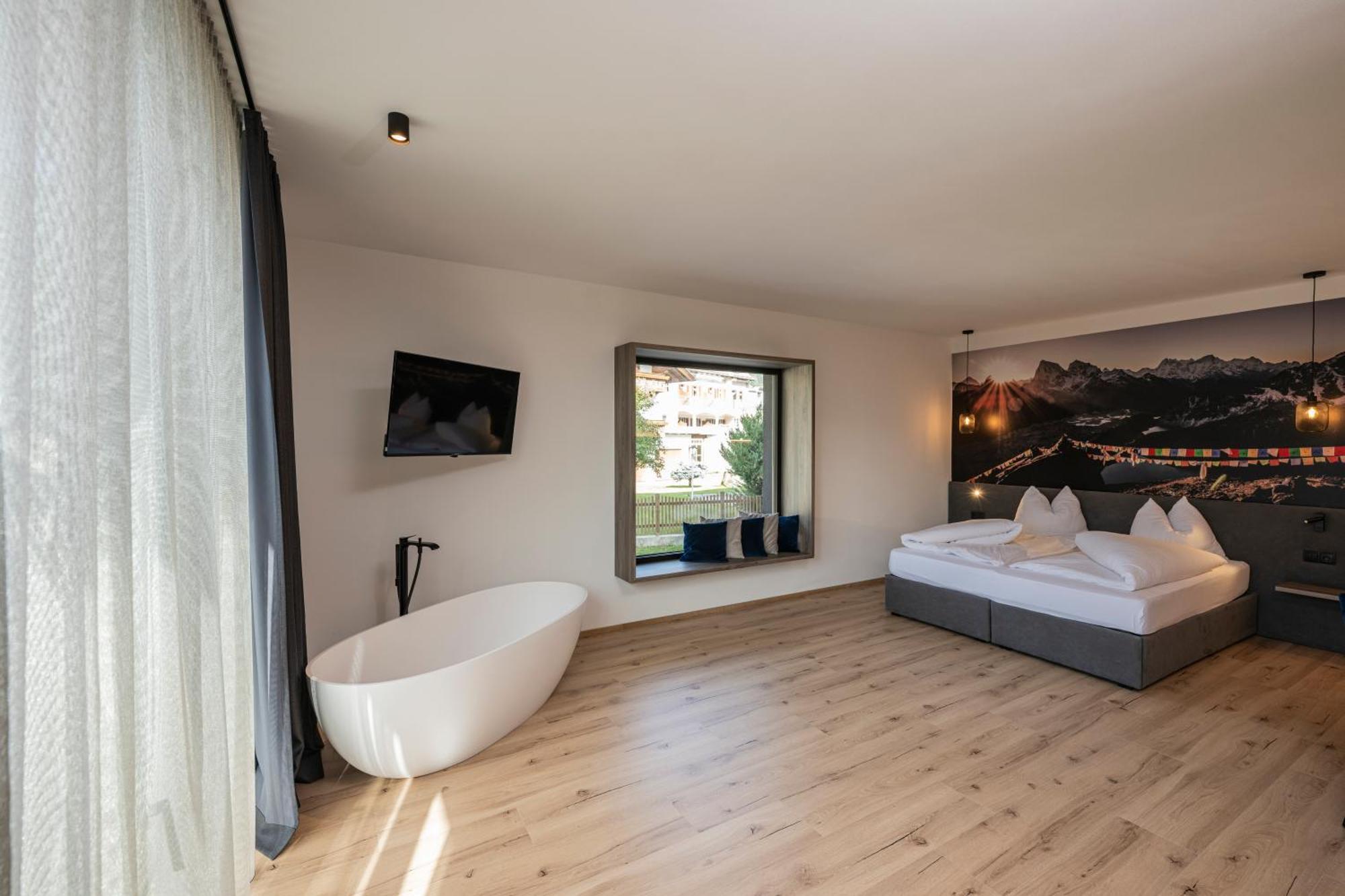 Montanaris Alpine - Active - Relax Hotel Niederdorf Buitenkant foto