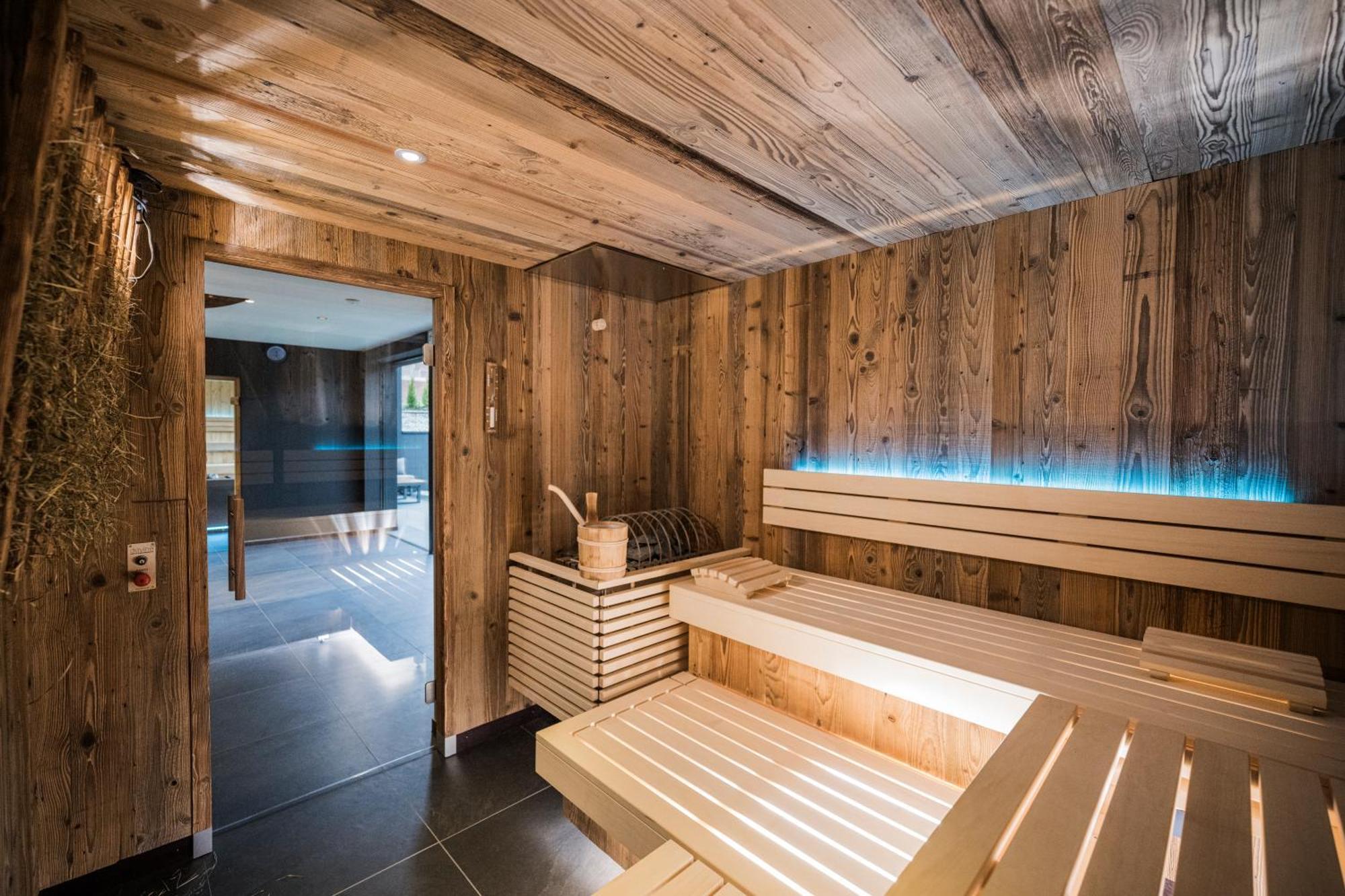 Montanaris Alpine - Active - Relax Hotel Niederdorf Buitenkant foto